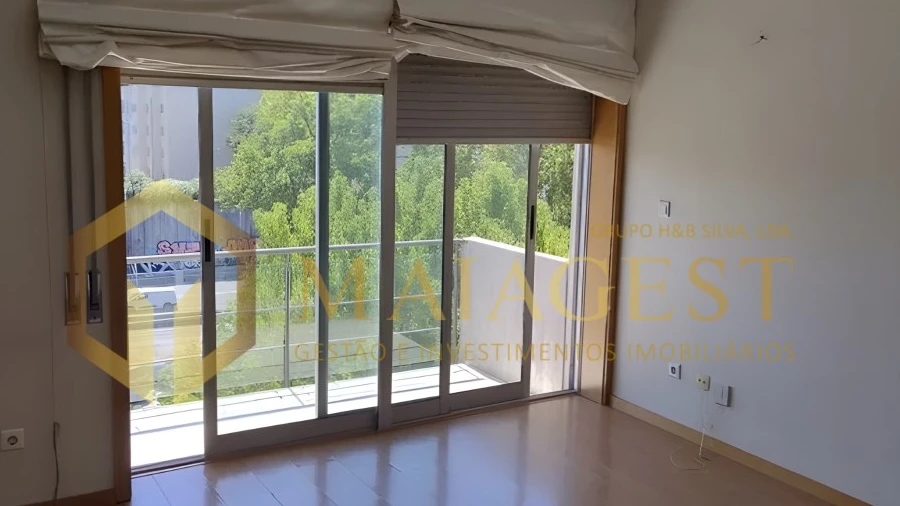 Apartamento T1 para Arrendamento em Paranhos