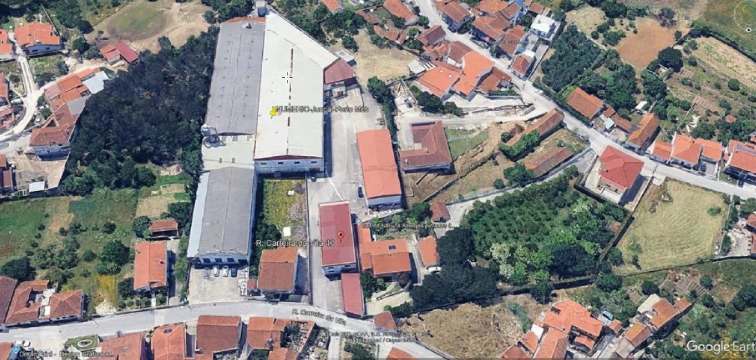 Armazém para Arrendamento em Juncal Foto 11