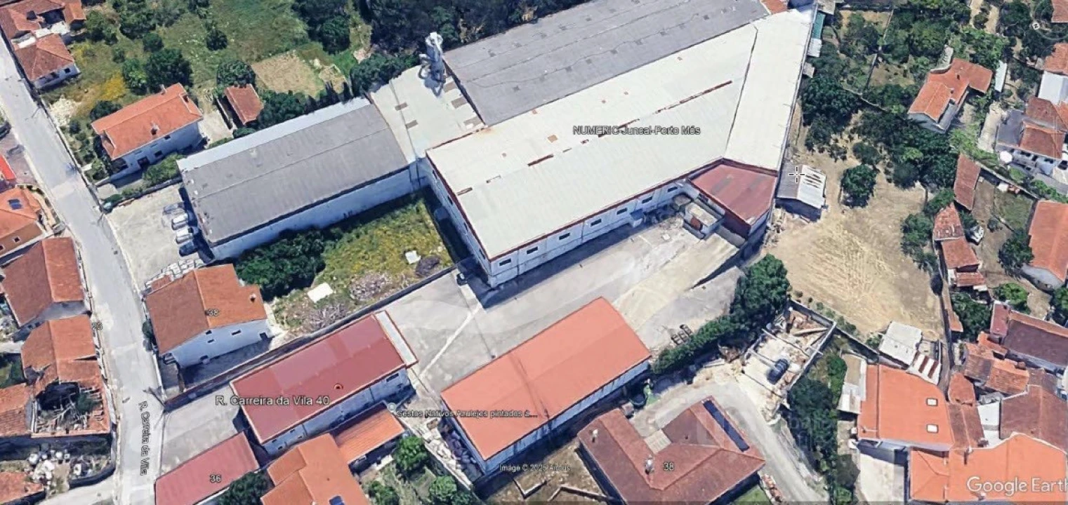 Armazém para Arrendamento em Juncal Foto 12
