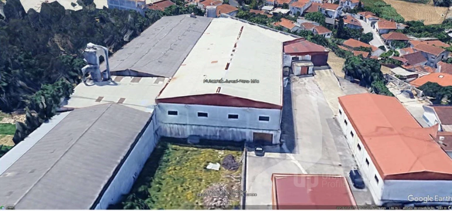 Armazém para Venda em Juncal Foto 8