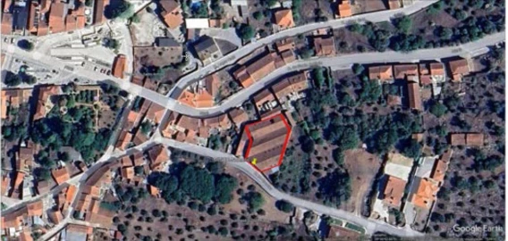 Armazém para Arrendamento em Minde