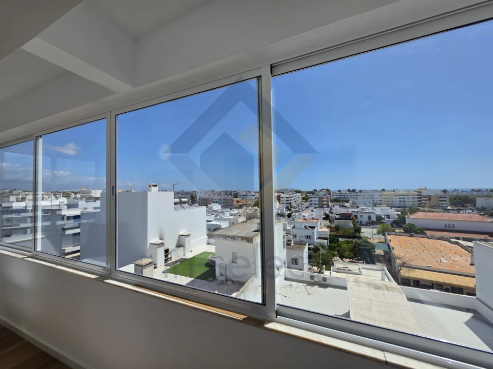 Apartamento T3 para Venda em Olhão Foto 5