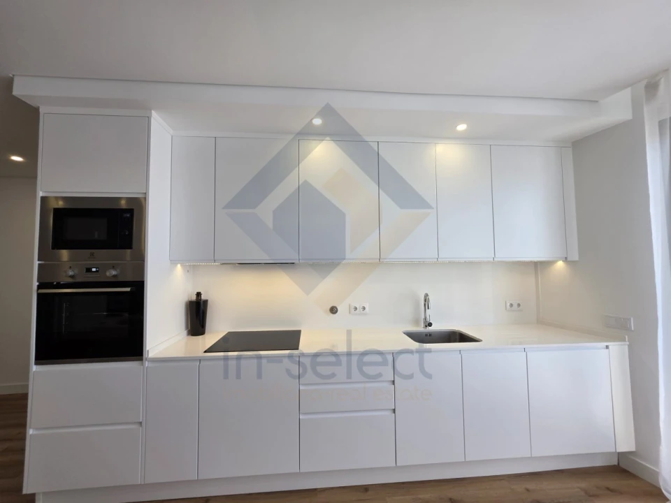 Apartamento T2 para Venda em Olhão Foto 2