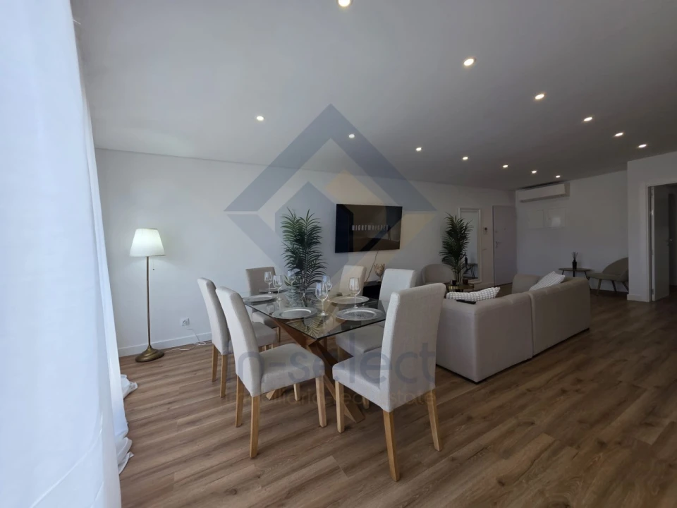 Apartamento T2 para Venda em Olhão Foto 6