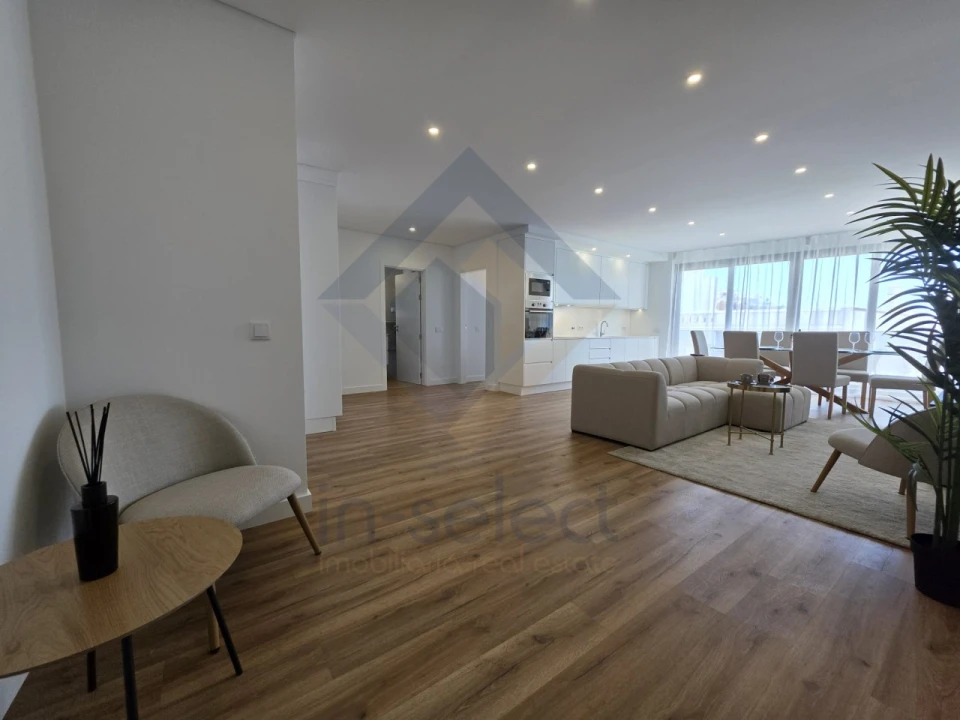 Apartamento T2 para Venda em Olhão Foto 8