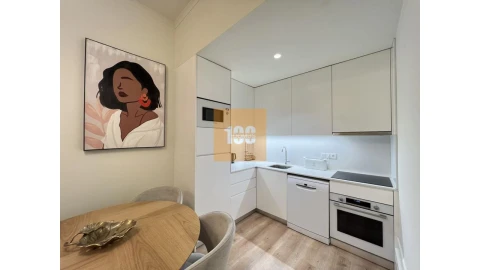 Apartamento T2 para Venda em Cedofeita, Santo Ildefonso, Sé, Miragaia, São Nicolau e Vitória