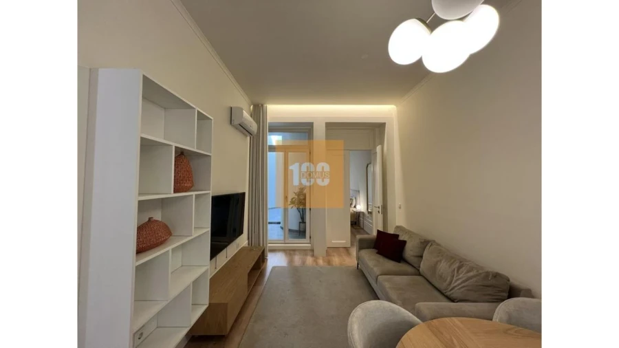 Apartamento T2 para Venda em Cedofeita, Santo Ildefonso, Sé, Miragaia, São Nicolau e Vitória Foto 3