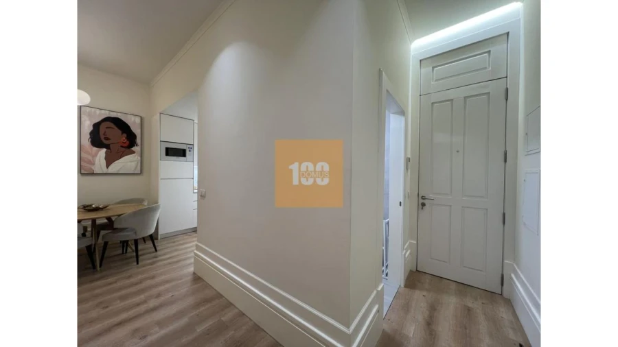 Apartamento T2 para Venda em Cedofeita, Santo Ildefonso, Sé, Miragaia, São Nicolau e Vitória Foto 2