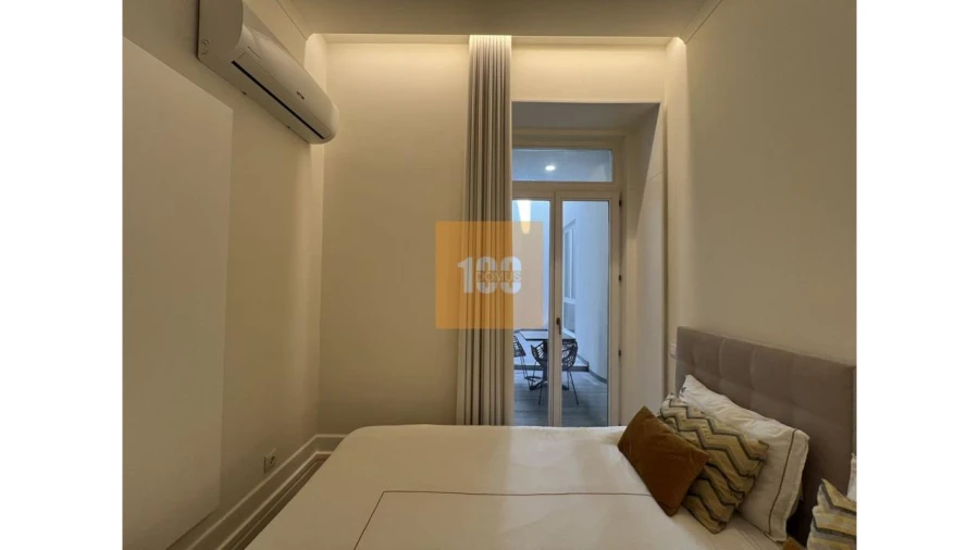 Apartamento T2 para Venda em Cedofeita, Santo Ildefonso, Sé, Miragaia, São Nicolau e Vitória Foto 18