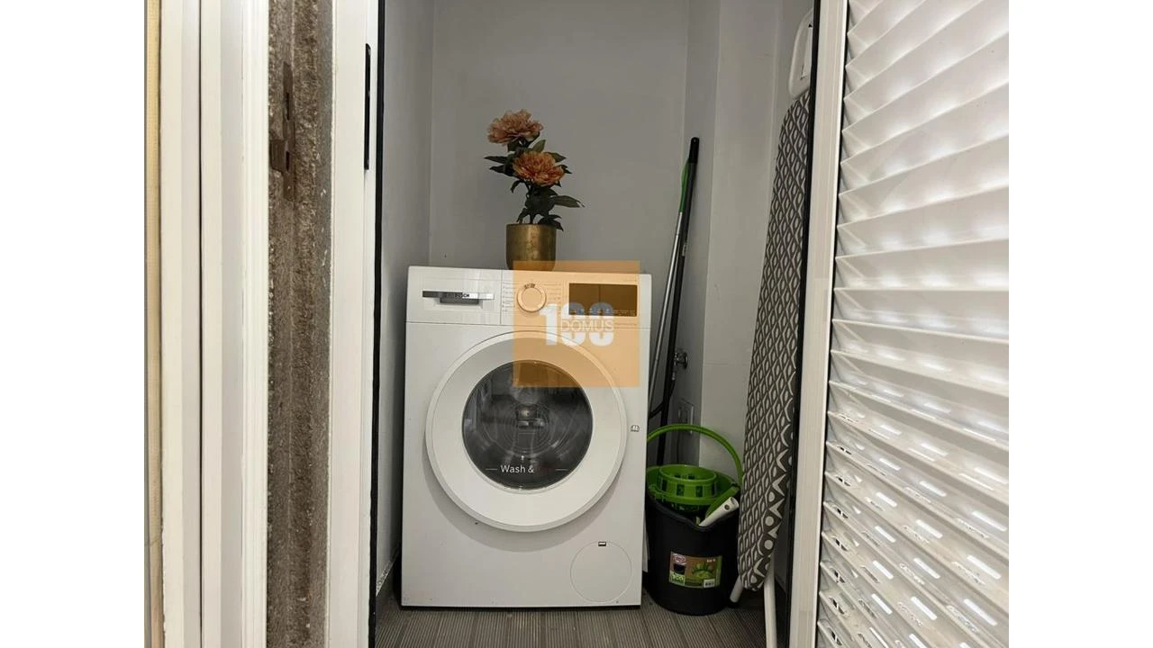 Apartamento T2 para Venda em Cedofeita, Santo Ildefonso, Sé, Miragaia, São Nicolau e Vitória Foto 9