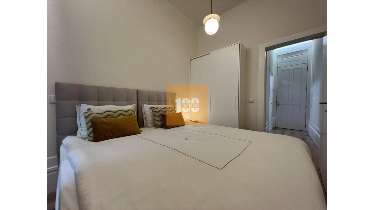 Apartamento T2 para Venda em Cedofeita, Santo Ildefonso, Sé, Miragaia, São Nicolau e Vitória Foto 17