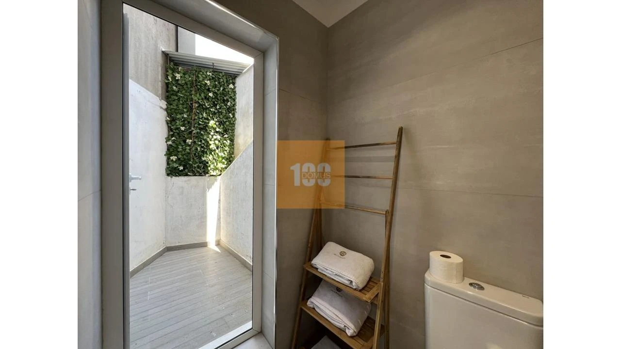 Apartamento T2 para Venda em Cedofeita, Santo Ildefonso, Sé, Miragaia, São Nicolau e Vitória Foto 21