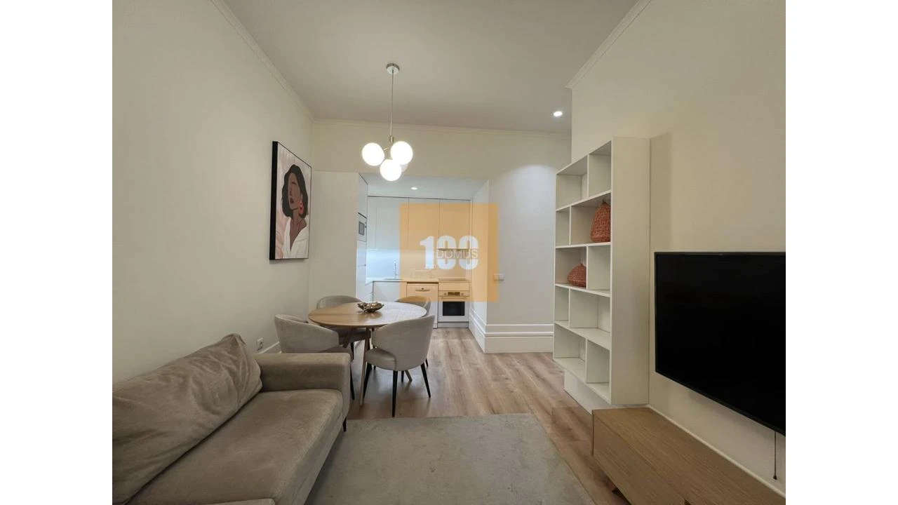 Apartamento T2 para Venda em Cedofeita, Santo Ildefonso, Sé, Miragaia, São Nicolau e Vitória Foto 6