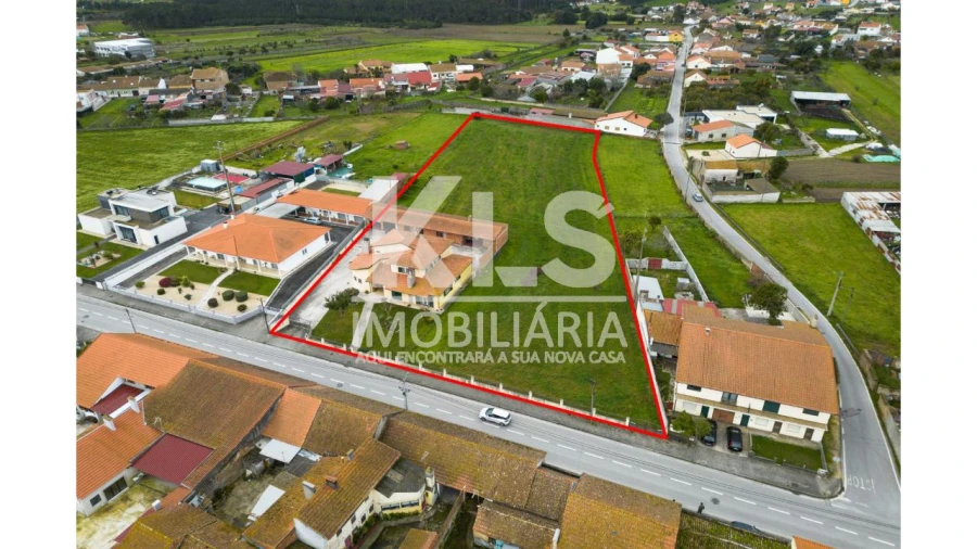 Moradia T5 para Venda em Marinha das Ondas Foto 6