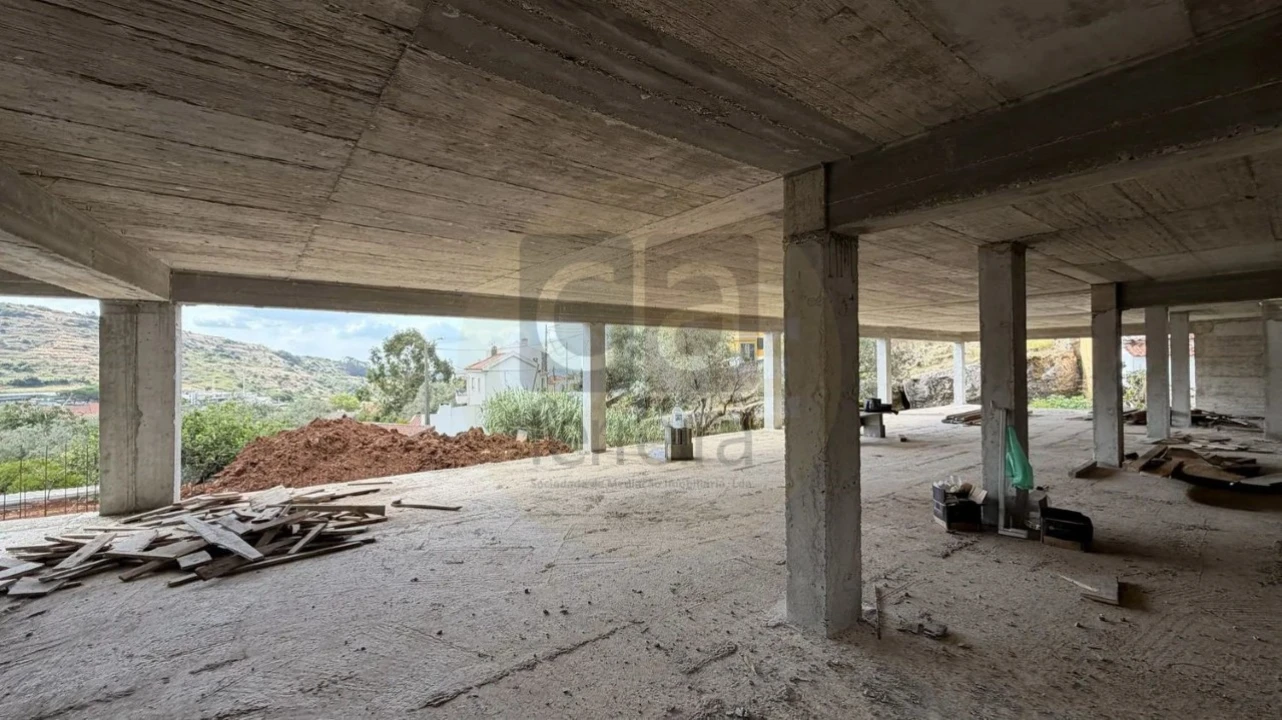 Moradia T2 para Venda em Fanhões Foto 20