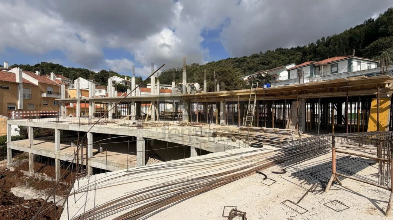 Moradia T2 para Venda em Fanhões Foto 17