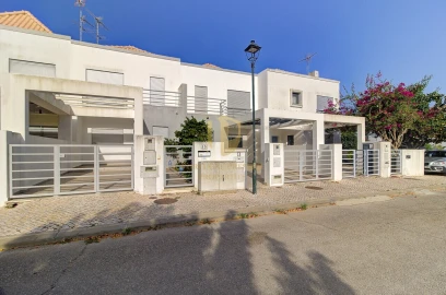Moradia T2 para Venda em Vila Nova de Cacela