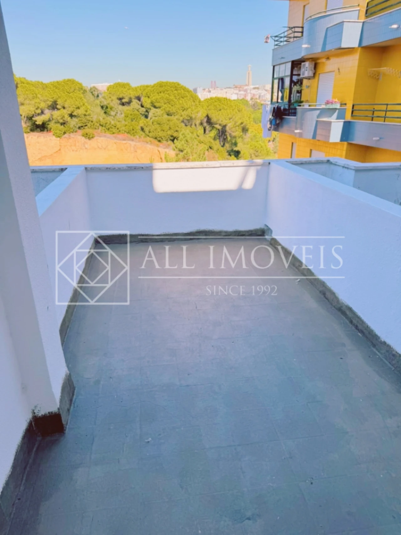 Apartamento T3 para Venda em Laranjeiro e Feijó Foto 5