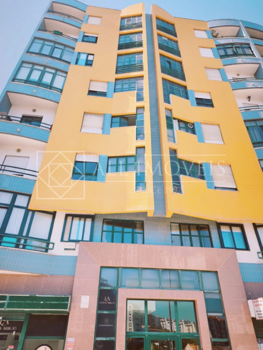 Apartamento T3 para Venda em Laranjeiro e Feijó Foto 7