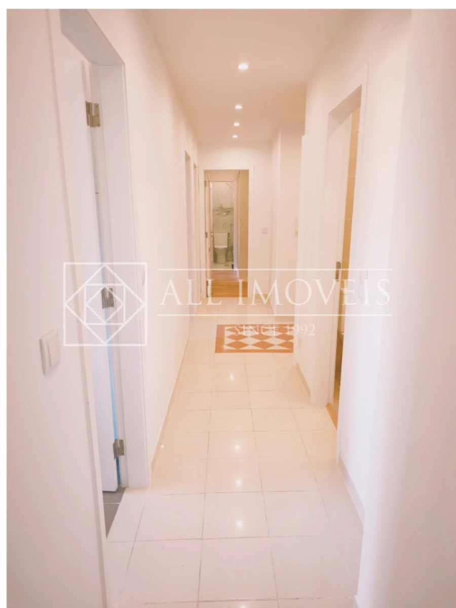 Apartamento T3 para Venda em Laranjeiro e Feijó Foto 10