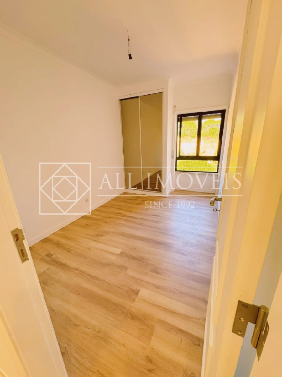 Apartamento T3 para Venda em Laranjeiro e Feijó Foto 11
