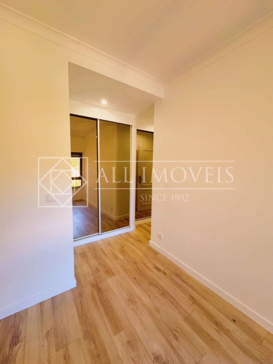 Apartamento T3 para Venda em Laranjeiro e Feijó Foto 13