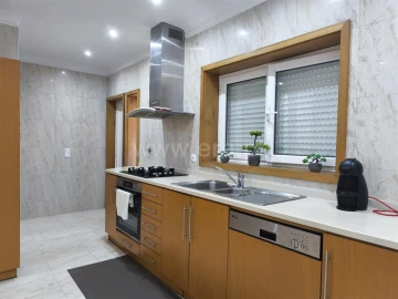 Moradia T3 para Venda em Avintes