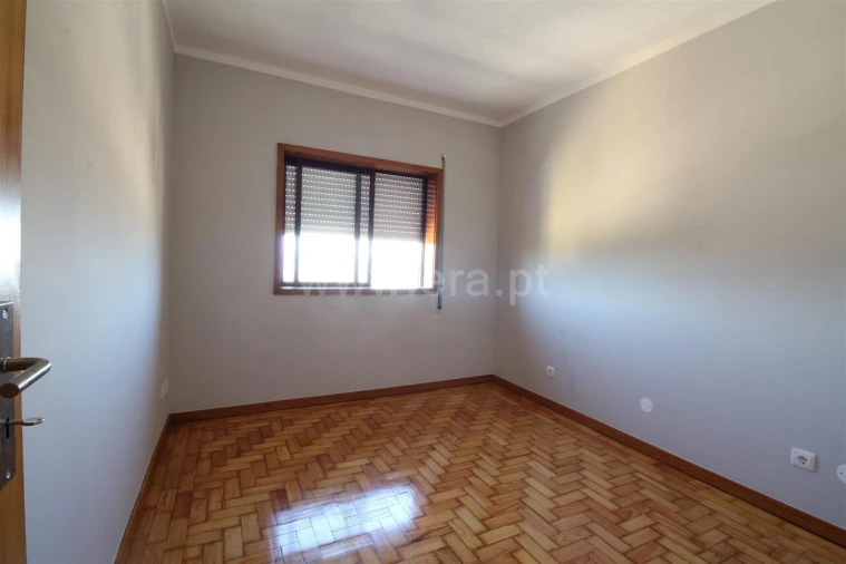 Apartamento T3 para Venda em Vilar de Andorinho Foto 19