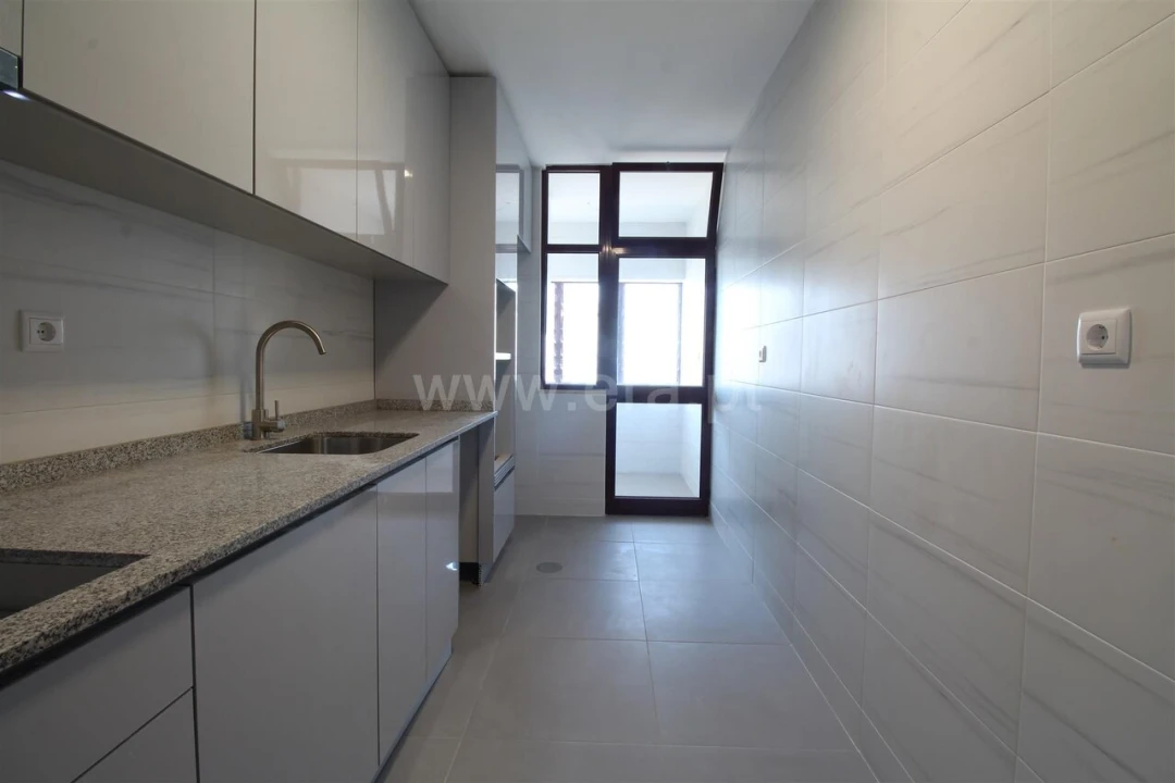 Apartamento T3 para Venda em Vilar de Andorinho Foto 7