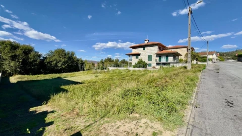 Terreno para Venda em Vila Boa do Bispo