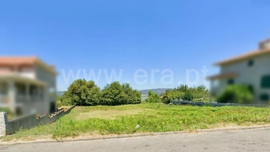 Terreno para Venda em Vila Boa do Bispo