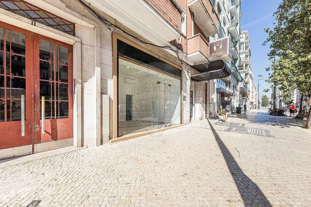 Loja para Arrendamento em Areeiro Foto 2