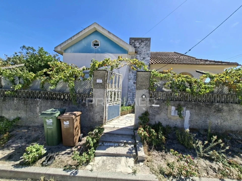 Moradia T3 para Venda em Fernao Ferro Foto 2