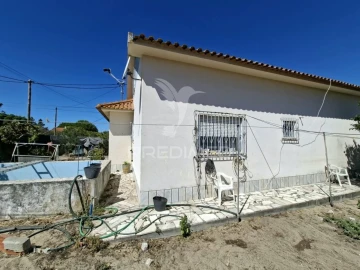 Moradia T3 para Venda em Fernao Ferro