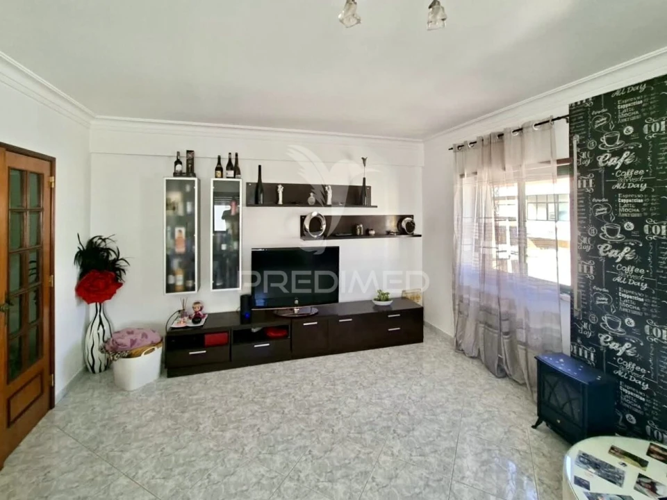 Apartamento T3 para Venda em Alhos Vedros Foto 2