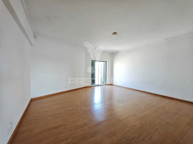 Apartamento T4 para Venda em Salvaterra de Magos e Foros de Salvaterra Foto 4