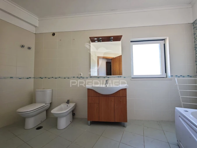 Apartamento T4 para Venda em Salvaterra de Magos e Foros de Salvaterra Foto 9