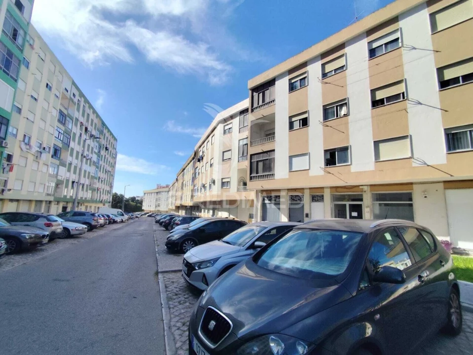 Apartamento T2 para Venda em Seixal, Arrentela e Aldeia de Paio Pires Foto 32
