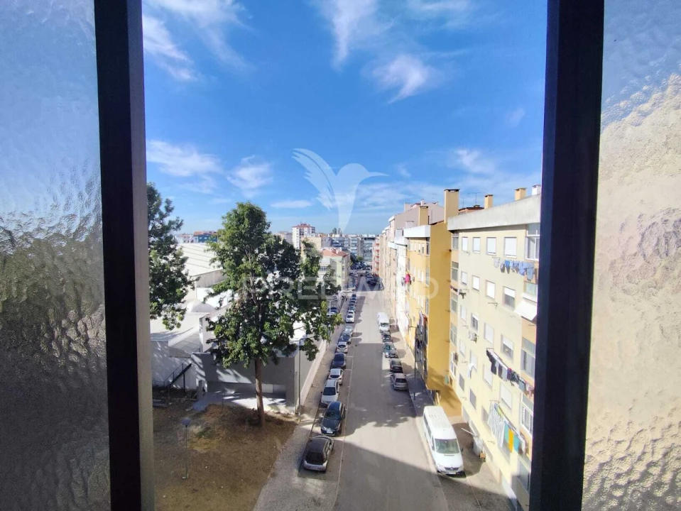 Apartamento T2 para Venda em Seixal, Arrentela e Aldeia de Paio Pires Foto 27