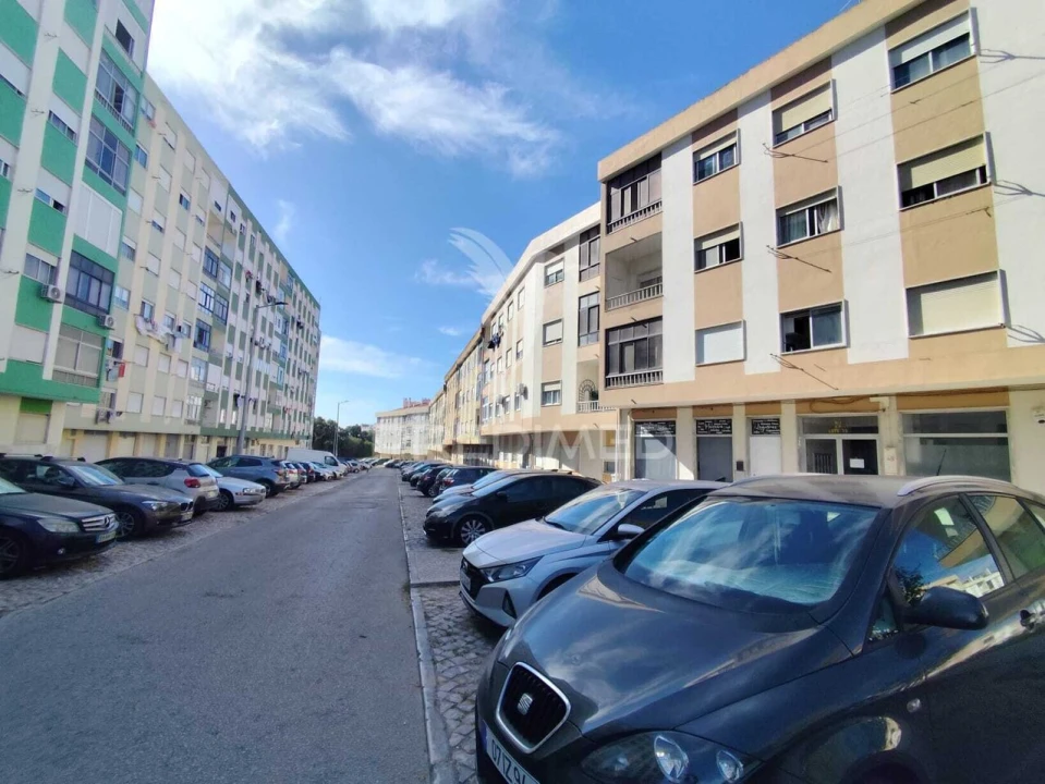 Apartamento T2 para Venda em Seixal, Arrentela e Aldeia de Paio Pires Foto 36