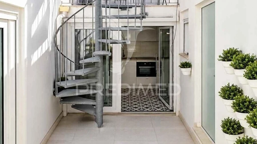 Apartamento T1 para Venda em Campolide