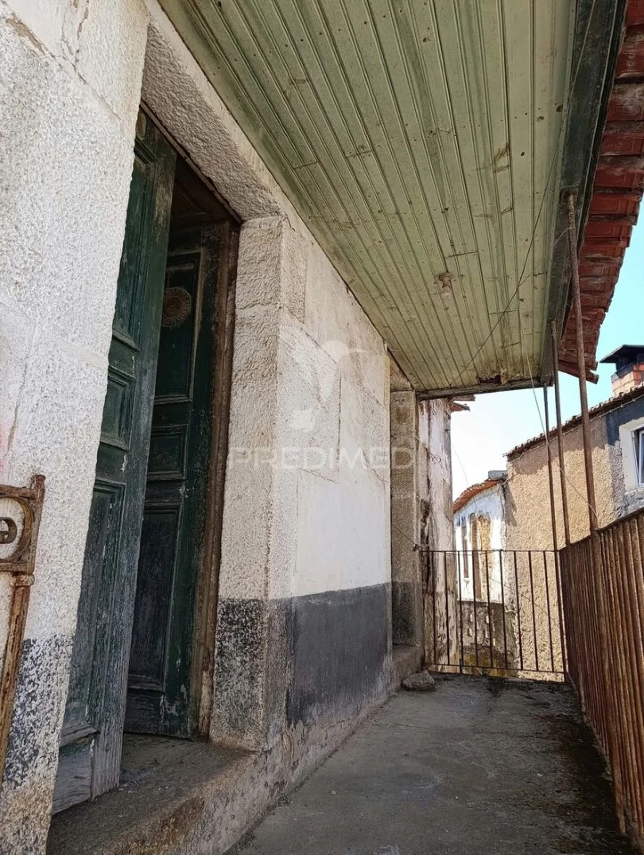 Quinta T6 para Venda em Andrães Foto 3