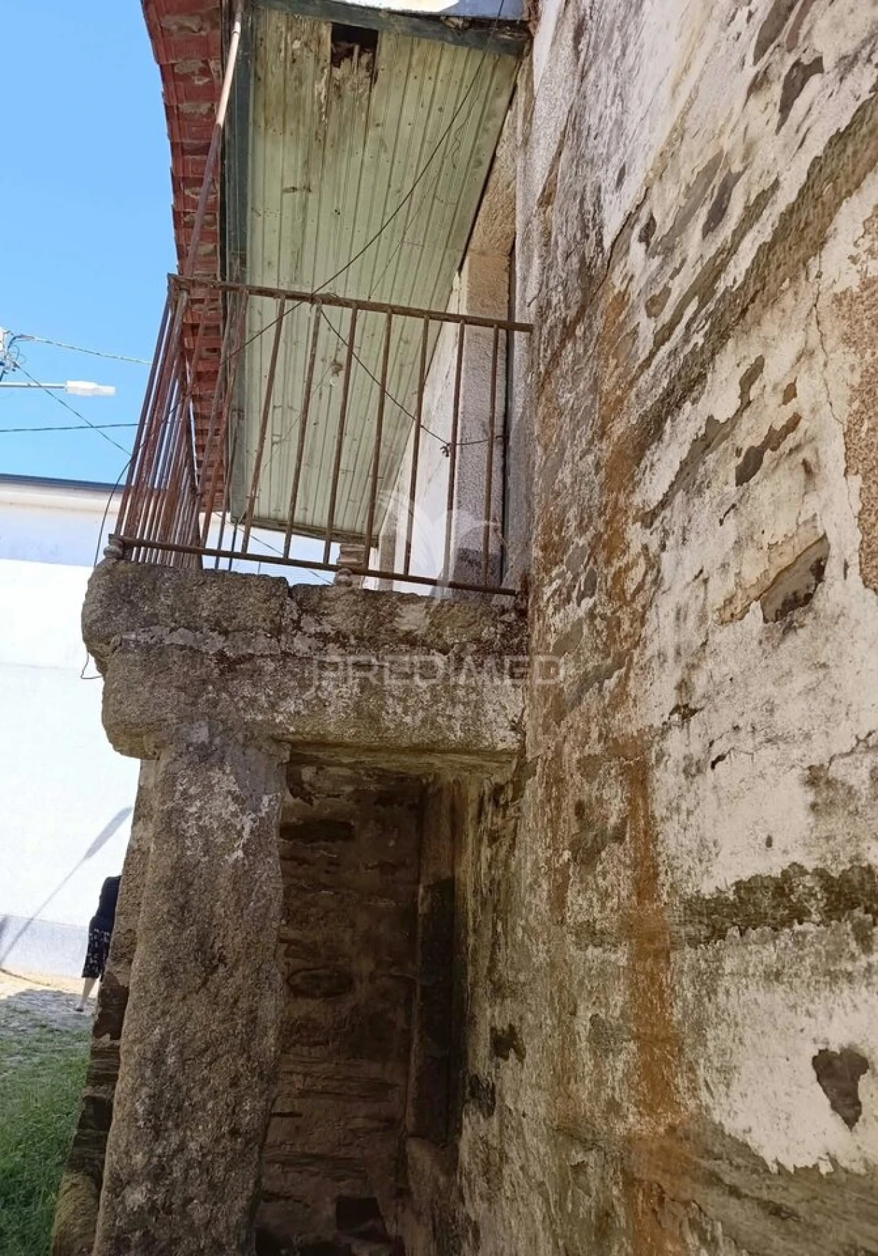 Quinta T6 para Venda em Andrães Foto 4
