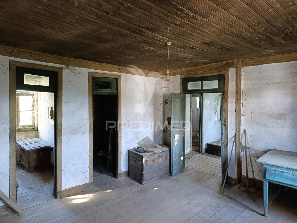 Quinta T6 para Venda em Andrães Foto 22
