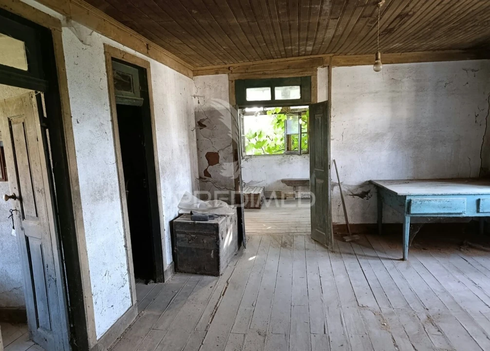 Quinta T6 para Venda em Andrães Foto 18
