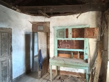 Quinta T6 para Venda em Andrães