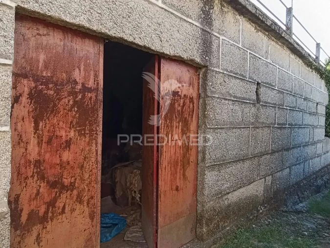 Quinta T6 para Venda em Andrães Foto 8