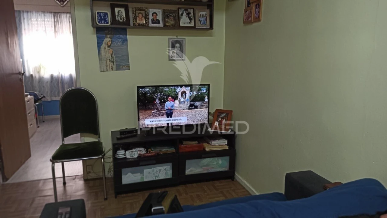 Apartamento T1 para Venda em Corroios Foto 3