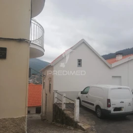 Moradia T4 para Venda em Manteigas (São Pedro)