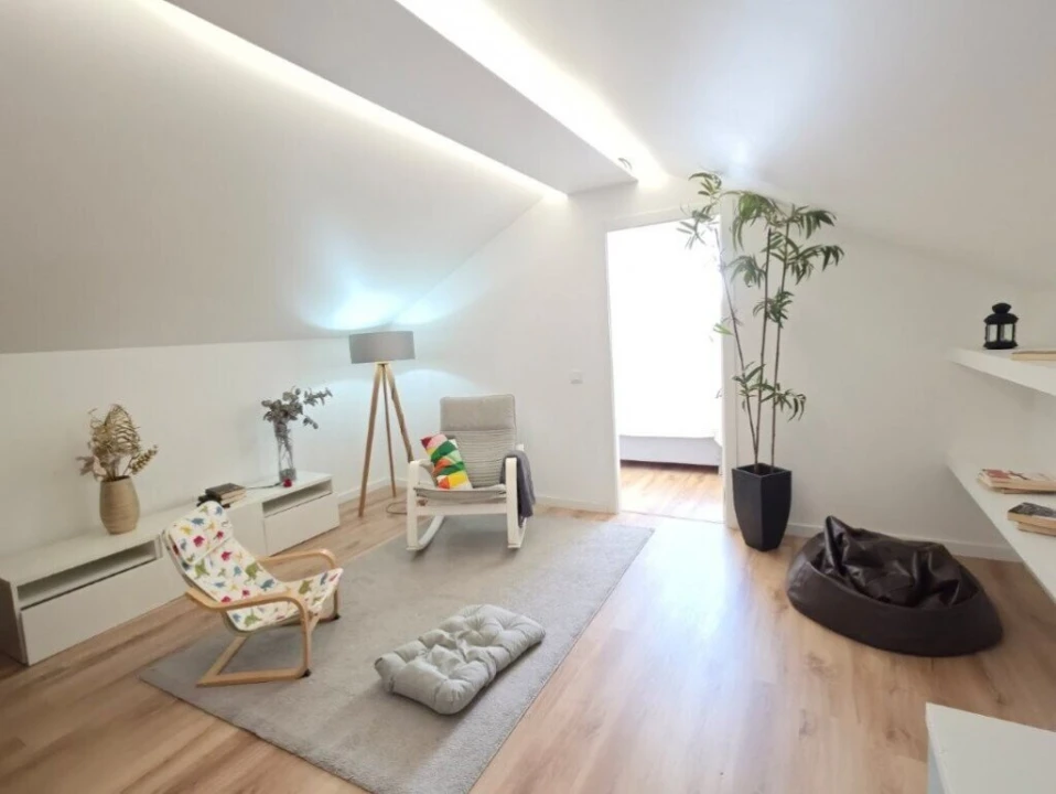 Apartamento T4 para Venda em Marrazes e Barosa Foto 25